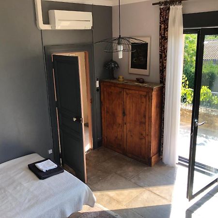 Maison Au Calme Au Coeur De Village 圣乔治多尔克 外观 照片