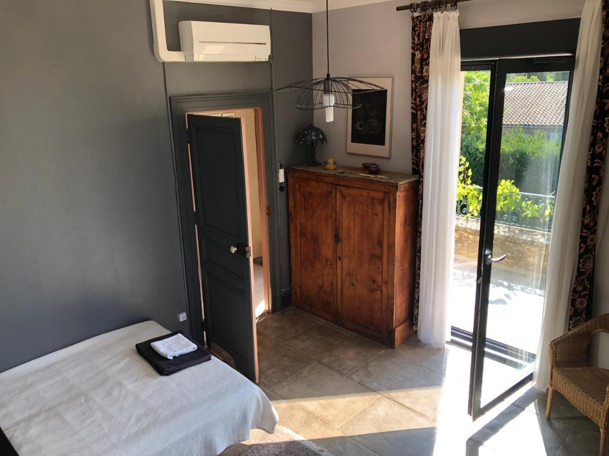 Maison Au Calme Au Coeur De Village 圣乔治多尔克 外观 照片